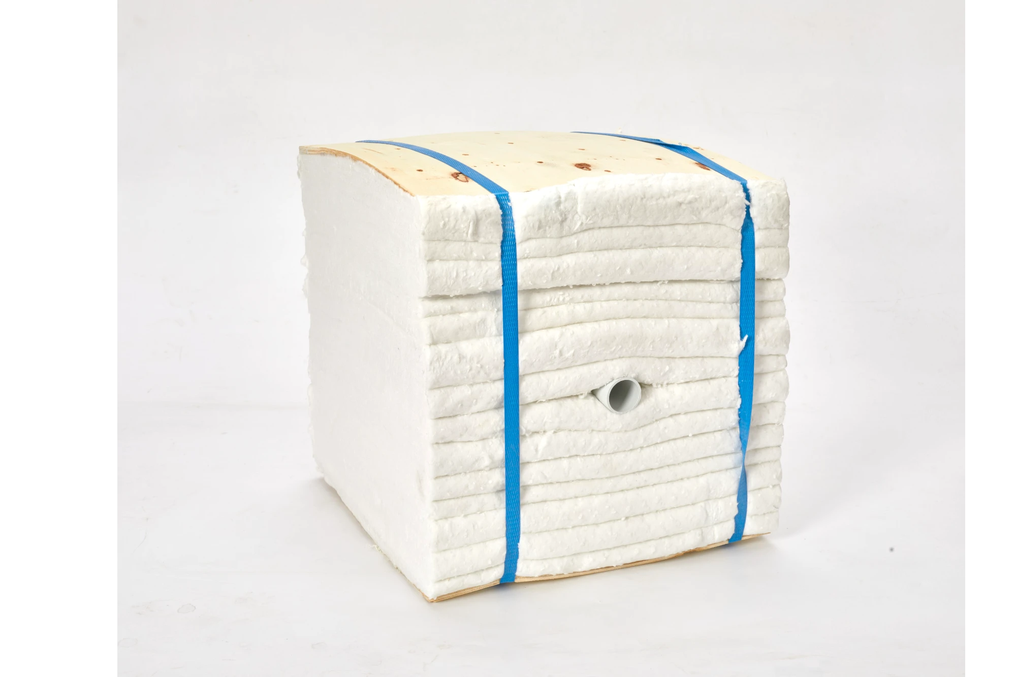 High-temperature industrial kiln insulation using
               ceramic fiber blanket lining system